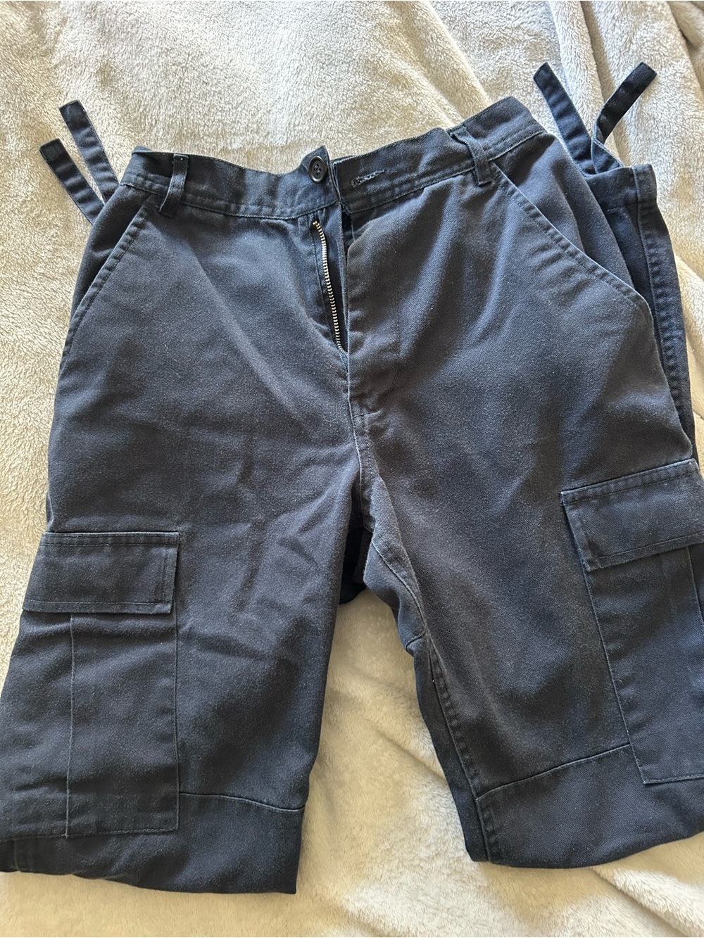 Brandy Melville Black Cargo Jogger Pants - Picture 2 of 3